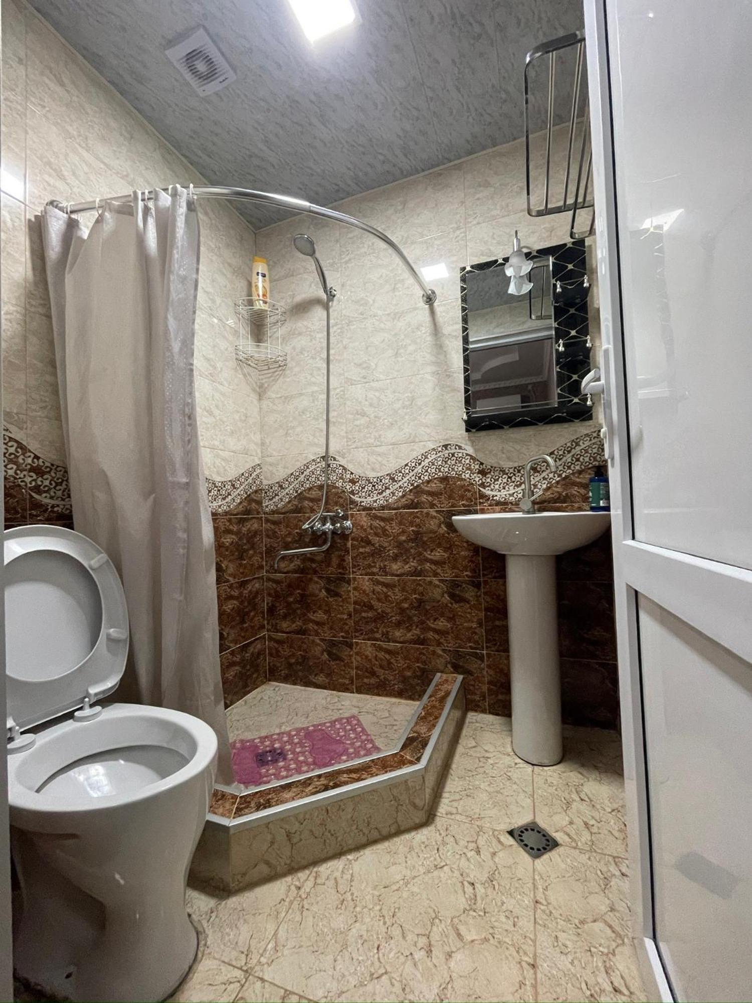 Elco Hotel Zugdidi ภายนอก รูปภาพ
