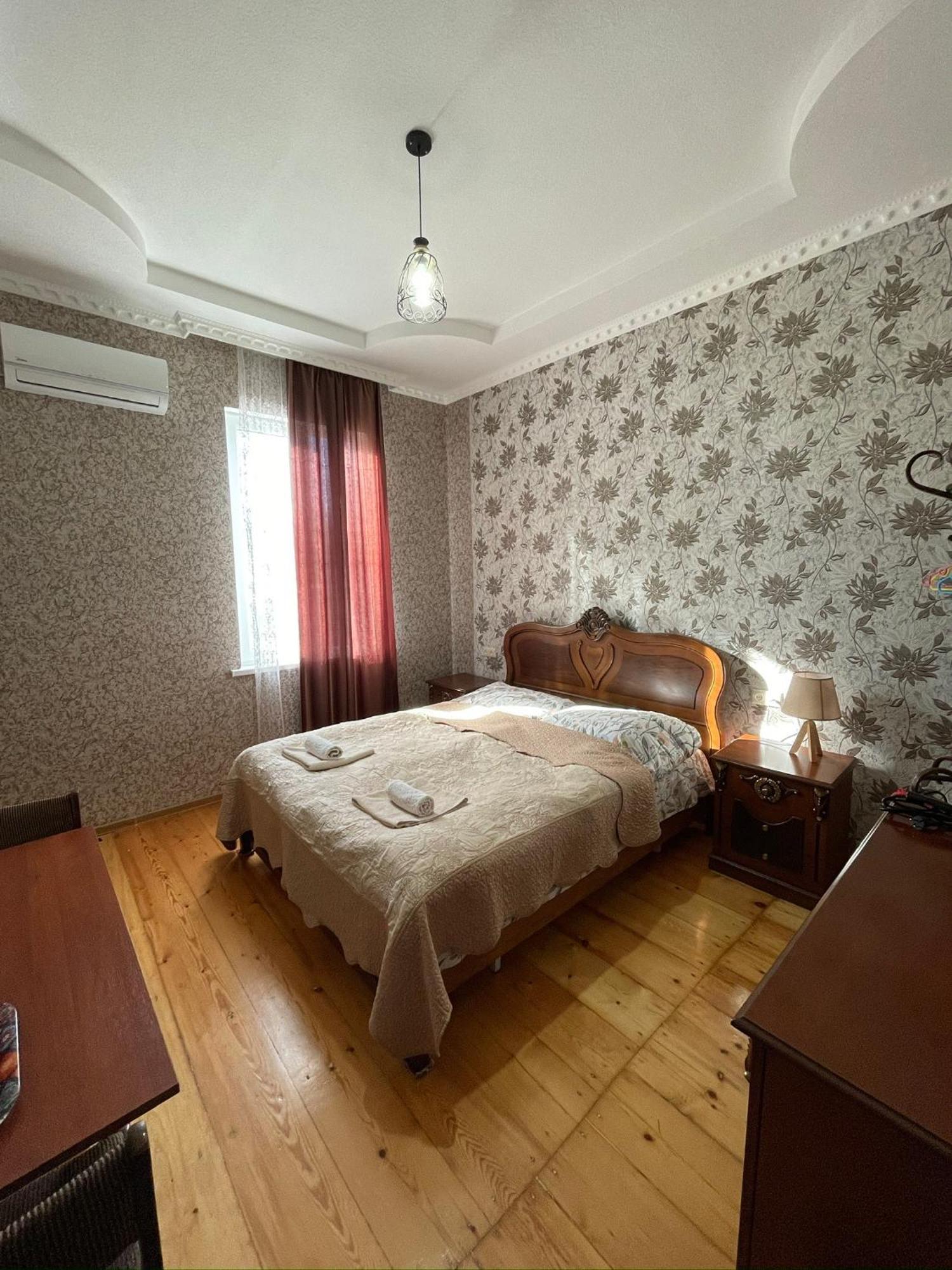 Elco Hotel Zugdidi ภายนอก รูปภาพ