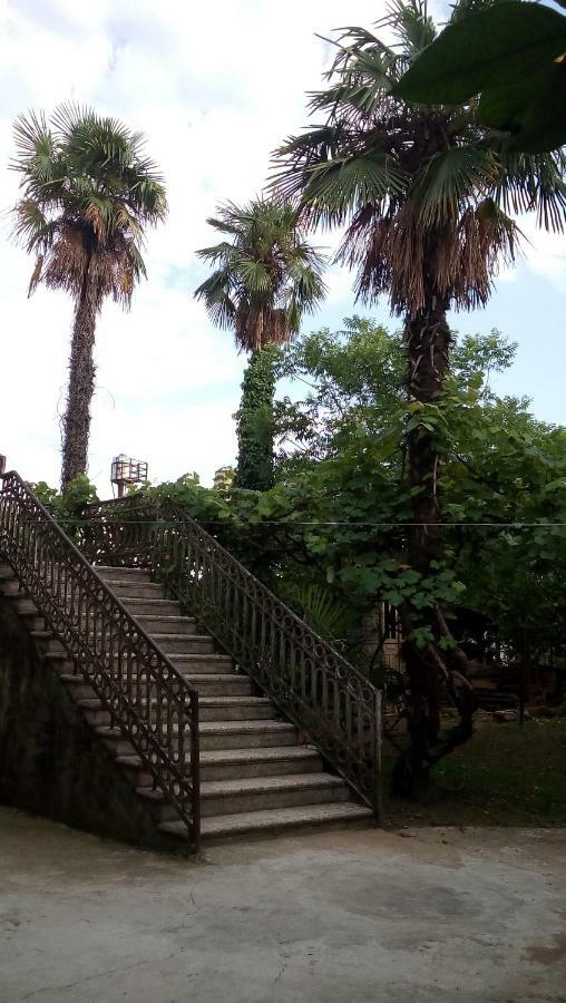 Elco Hotel Zugdidi ภายนอก รูปภาพ